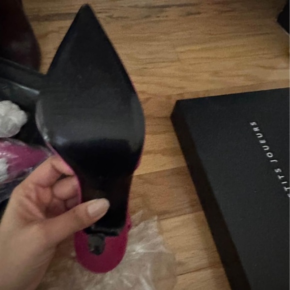 Original Les Petits Jouer stilettos.Comes with original receipt and box. - Picture 3 of 5